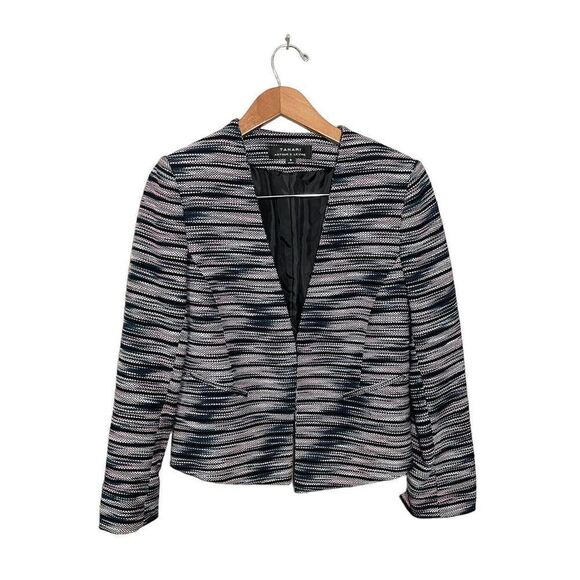 Tahari Arthur S. Levine Tweed Blazer Women’s 8 Cropped Clasp‎ Closure Blue Pink - Picture 1 of 6